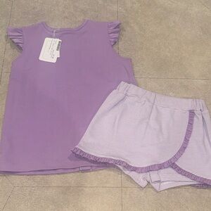 NWT Squiggles by Charlie set
Size 4/5
Skort/ ruffle sleeve shirt